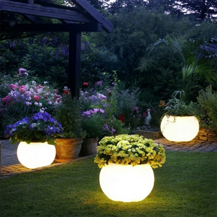 Backyard Solar Lighting Ideas
 15 Inspirations of Modern Outdoor And Garden Solar Lights