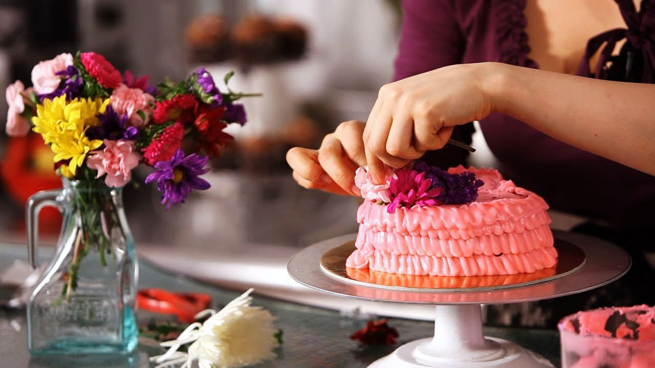 Birthday Cake Decorating
 How to Decorate Cake with Fresh Flowers
