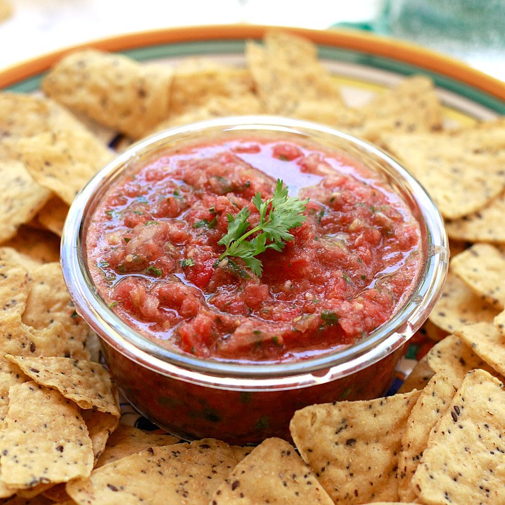 Chips And Salsa Recipe
 How To Make Salsa with Fresh Tomatoes