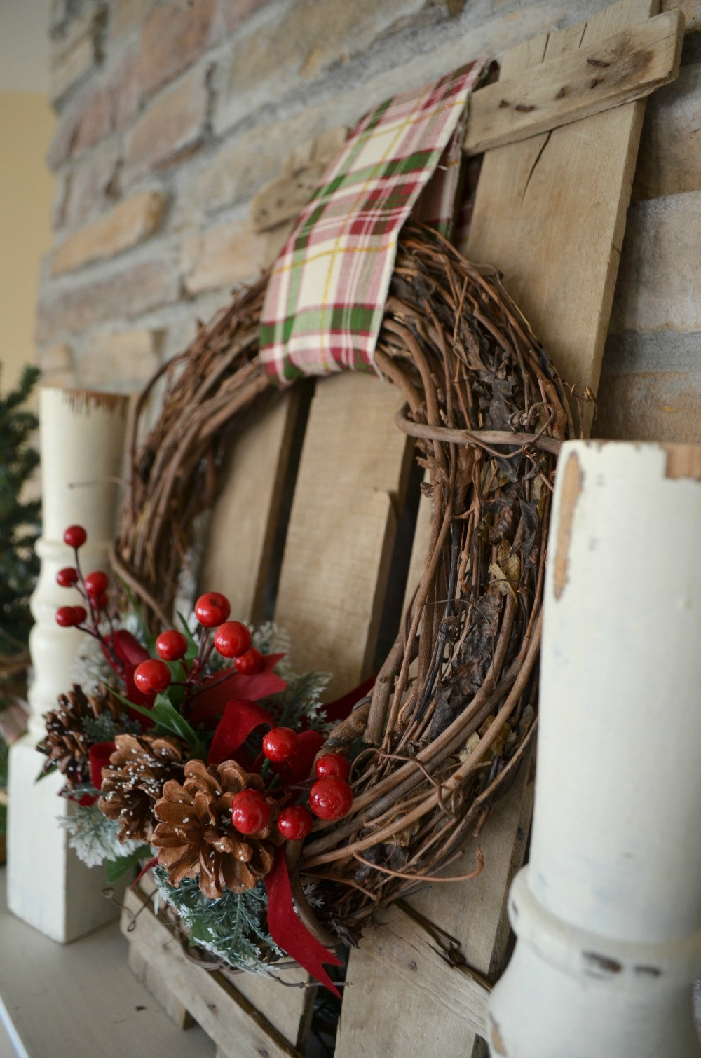 Christmas Wreath DIY
 Easy DIY Christmas Wreath Little Vintage Nest