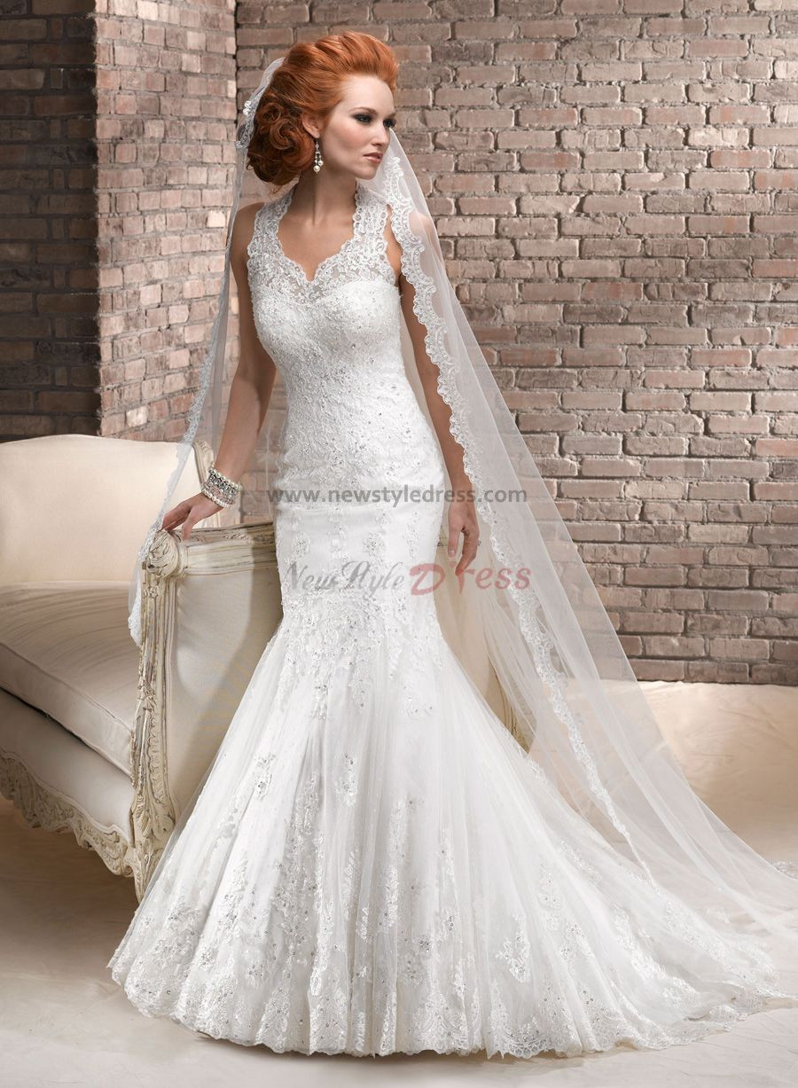 Costume Wedding Veil
 Halter Mermaid lace Sheath Elegant Button wedding dresses