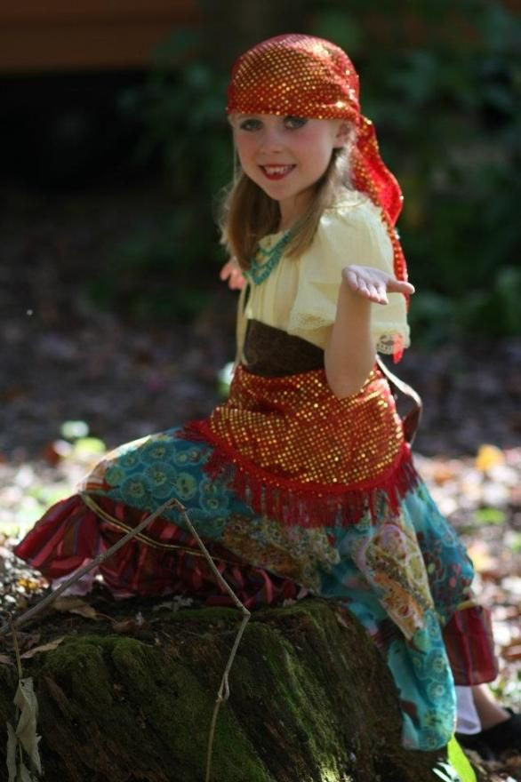 Fortune Teller Costume DIY
 Homemade Gypsy Costume Ideas