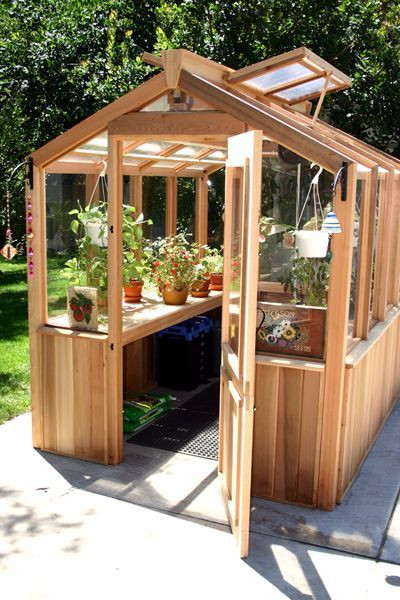 Greenhouse DIY Plans
 10 Easy DIY Greenhouse Plans