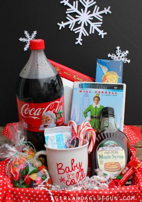 Holiday Gift Basket Theme Ideas
 Last Minute Christmas Gifts Retailers with Last Minute