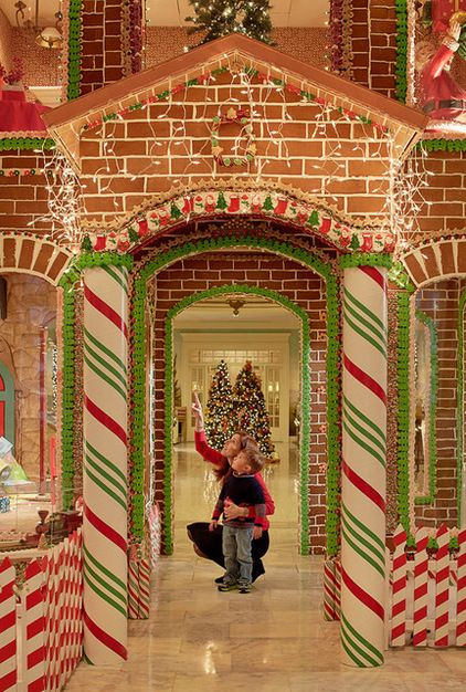 Holiday Party Ideas San Francisco
 Life Size Gingerbread House in San Francisco s Fairmont