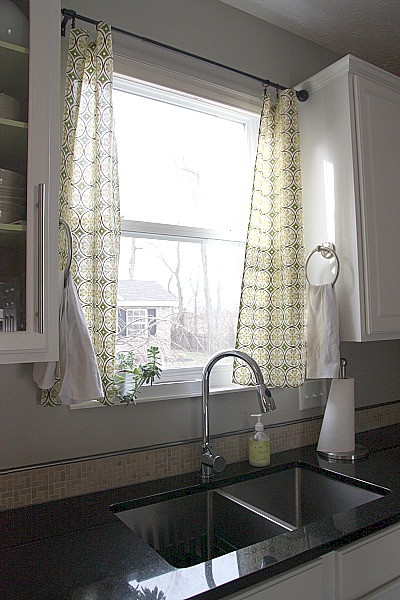 Kitchen Window Curtain
 Curtain Call