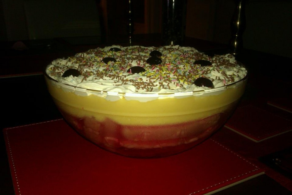 Mixed Fruit Dessert Recipes Easy
 Fruit Cocktail Trifle Recipe