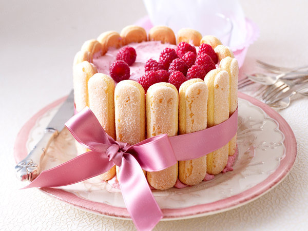 Mothers Day Cake Recipes
 Easy Mother s Day cake recipe A small raspberry