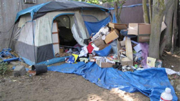 Phillip Garrido Backyard
 Inside Jaycee s Tent pound CBS News
