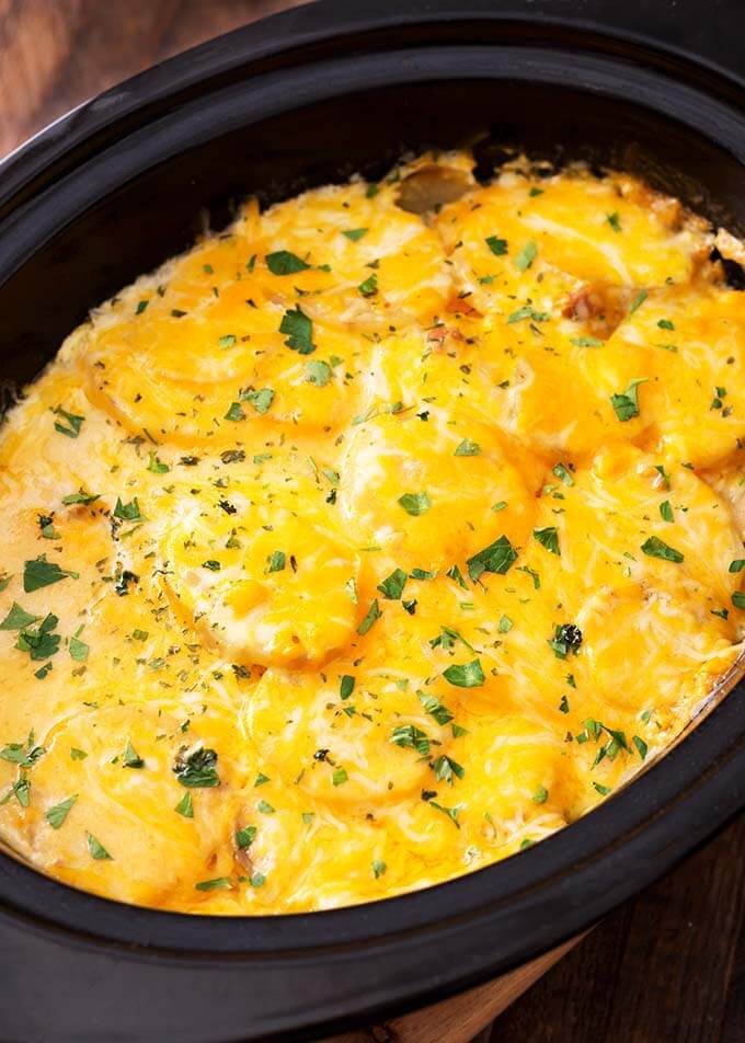Scalloped Potatoes In Slow Cooker
 Slow Cooker Cheesy Scalloped Potatoes