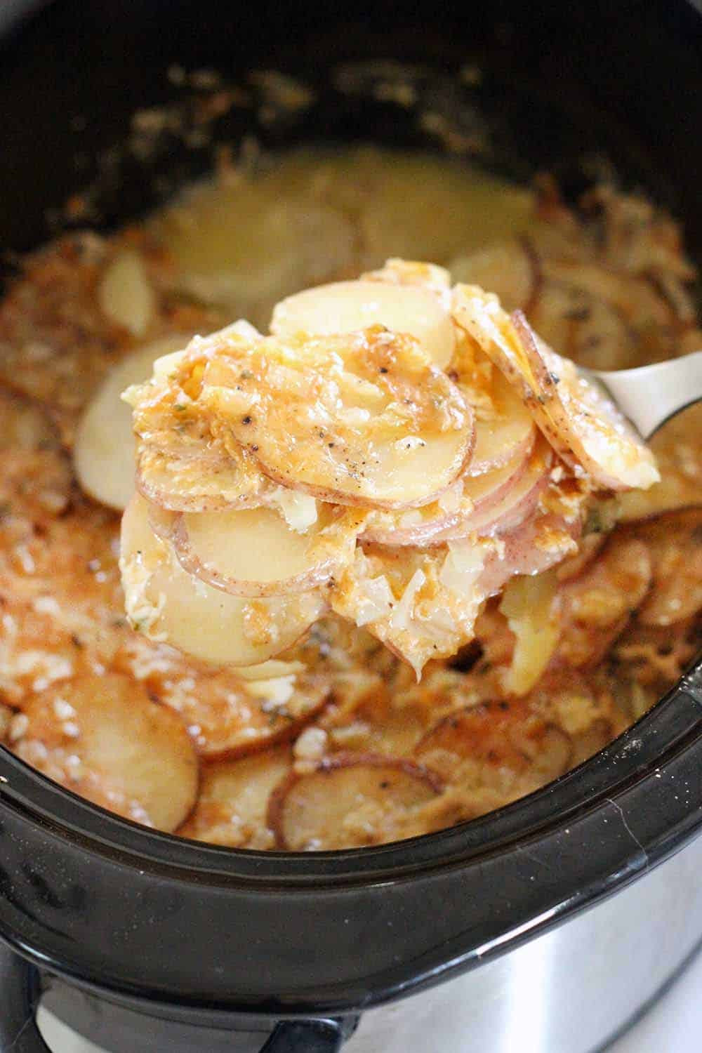 Scalloped Potatoes In Slow Cooker
 Slow Cooker Scalloped Potatoes
