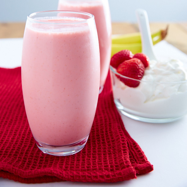 Smoothies With Yogurt
 Homemade Strawberry Banana Yogurt Smoothie IFOODBLOGGER