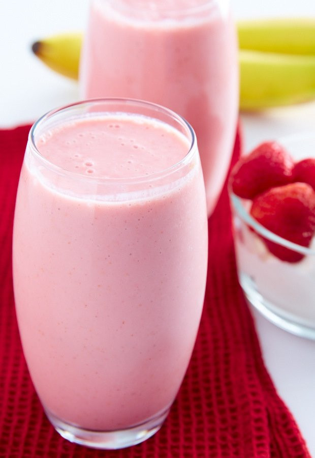 Smoothies With Yogurt
 Strawberry Banana Yogurt Smoothie i FOOD Blogger