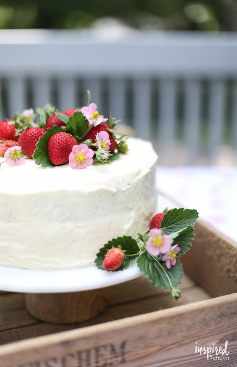 Strawberry Summer Cake
 Strawberry Coconut Cake easy and delcious dessert