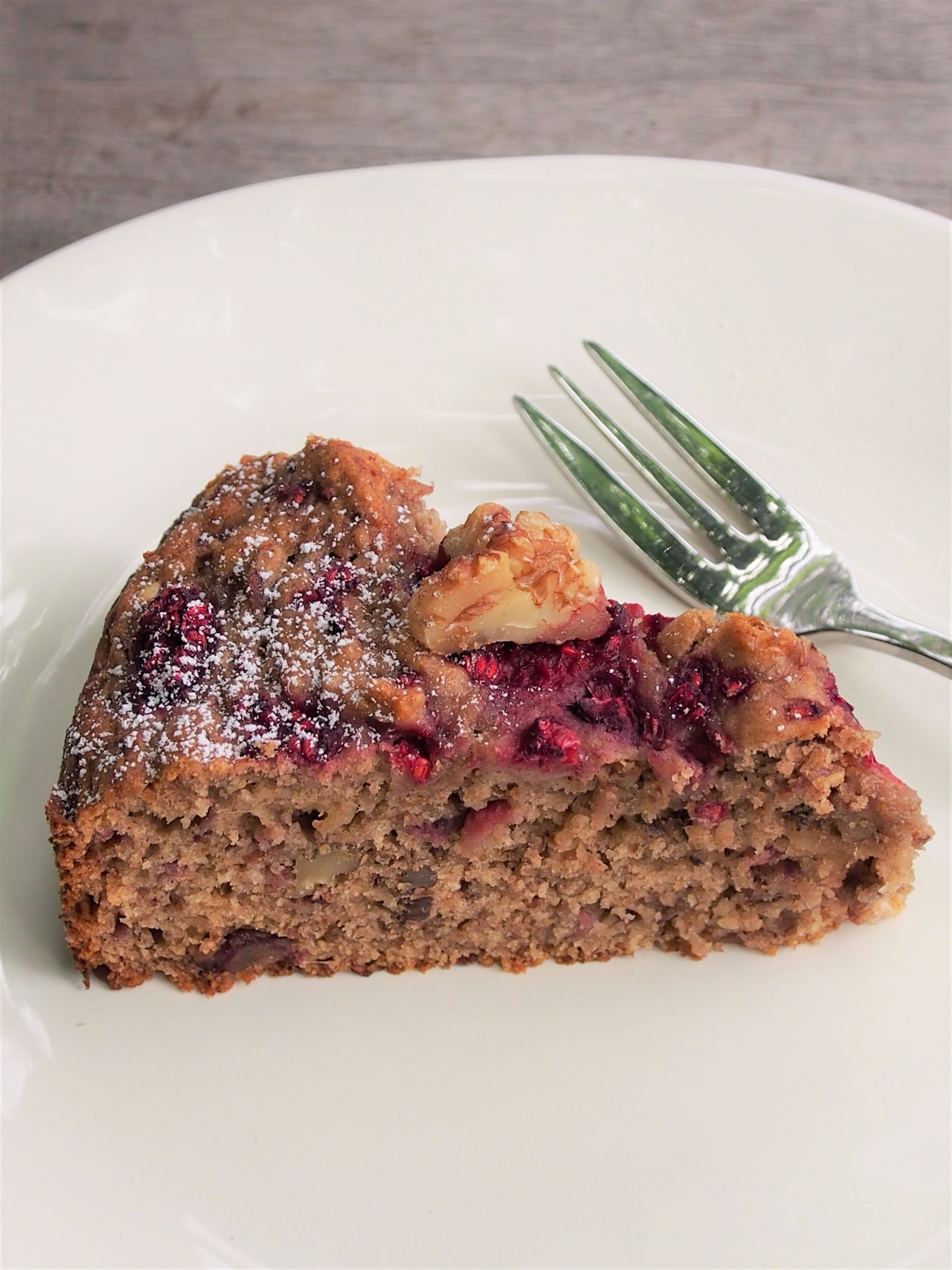 Summer Raspberry Cake Recipe My Cafe
 Raspberry and Walnut Cake