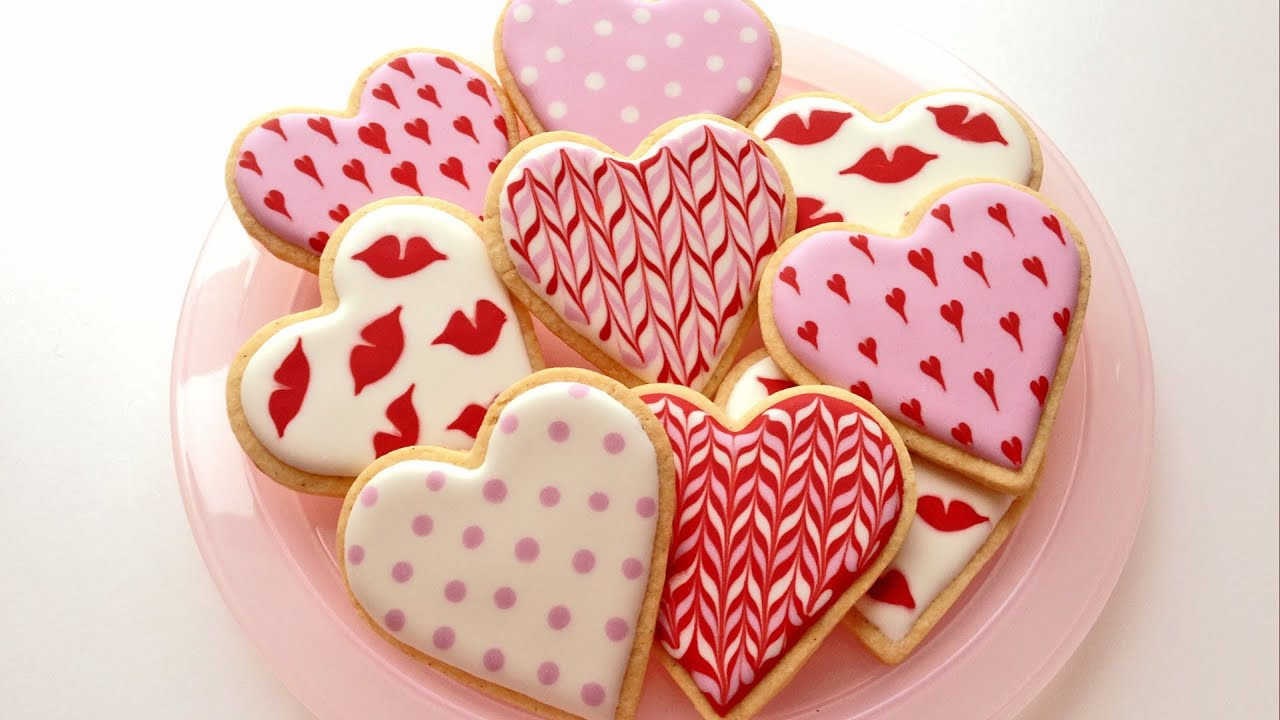 Valentine Sugar Cookies
 How To Decorate Cookies for Valentine s Day