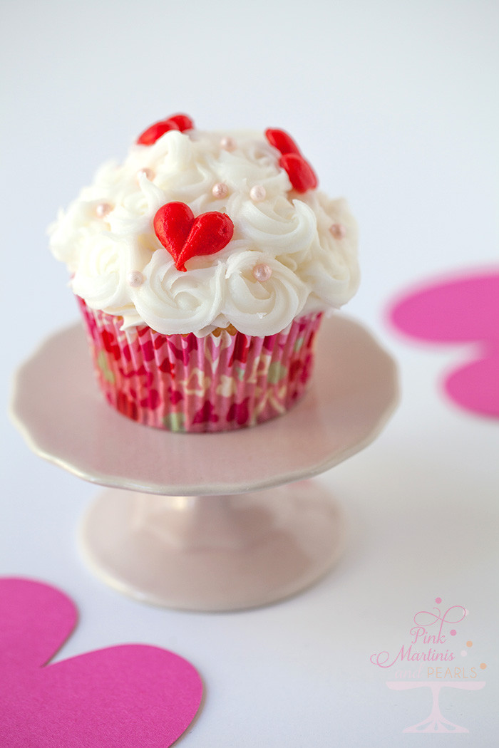 Valentines Day Cakes And Cupcakes
 Make Ahead Frozen Buttercream Cake Decorations