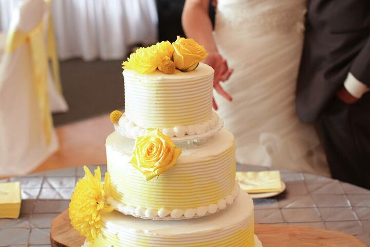 Wedding Cakes Toledo Ohio
 Wixey Bakery