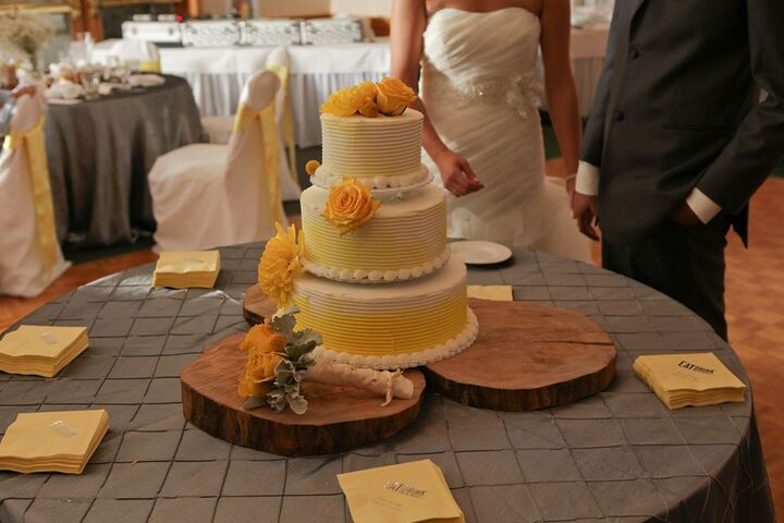 Wedding Cakes Toledo Ohio
 Wixey Bakery