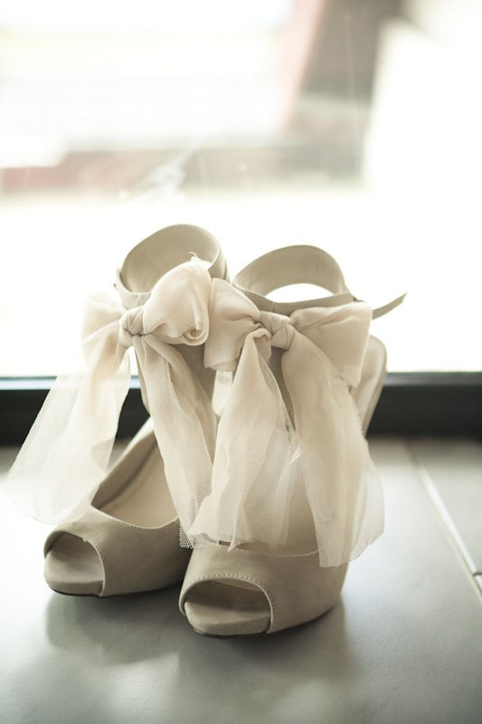 Wedding Shoes With Bow
 Tuesday Shoesday Chiffon Bows Um Yes