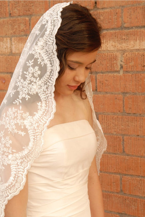 Wedding Veils With Lace
 Lace Mantilla Wedding Veil Spanish Style Veil Romantic