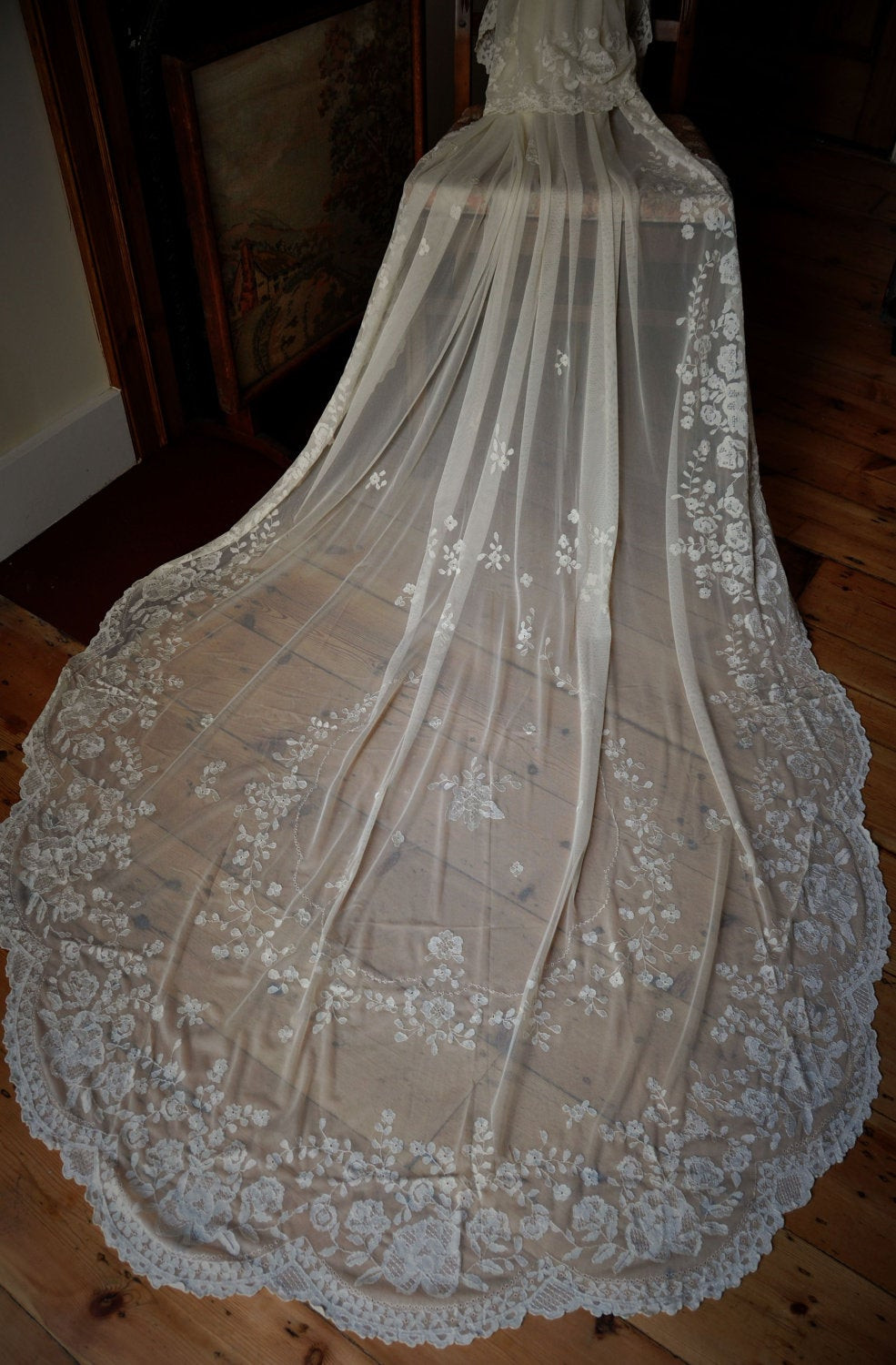 Wedding Veils With Lace
 Hand Embroidered Silk Lace Wedding Veil Bridal Veil