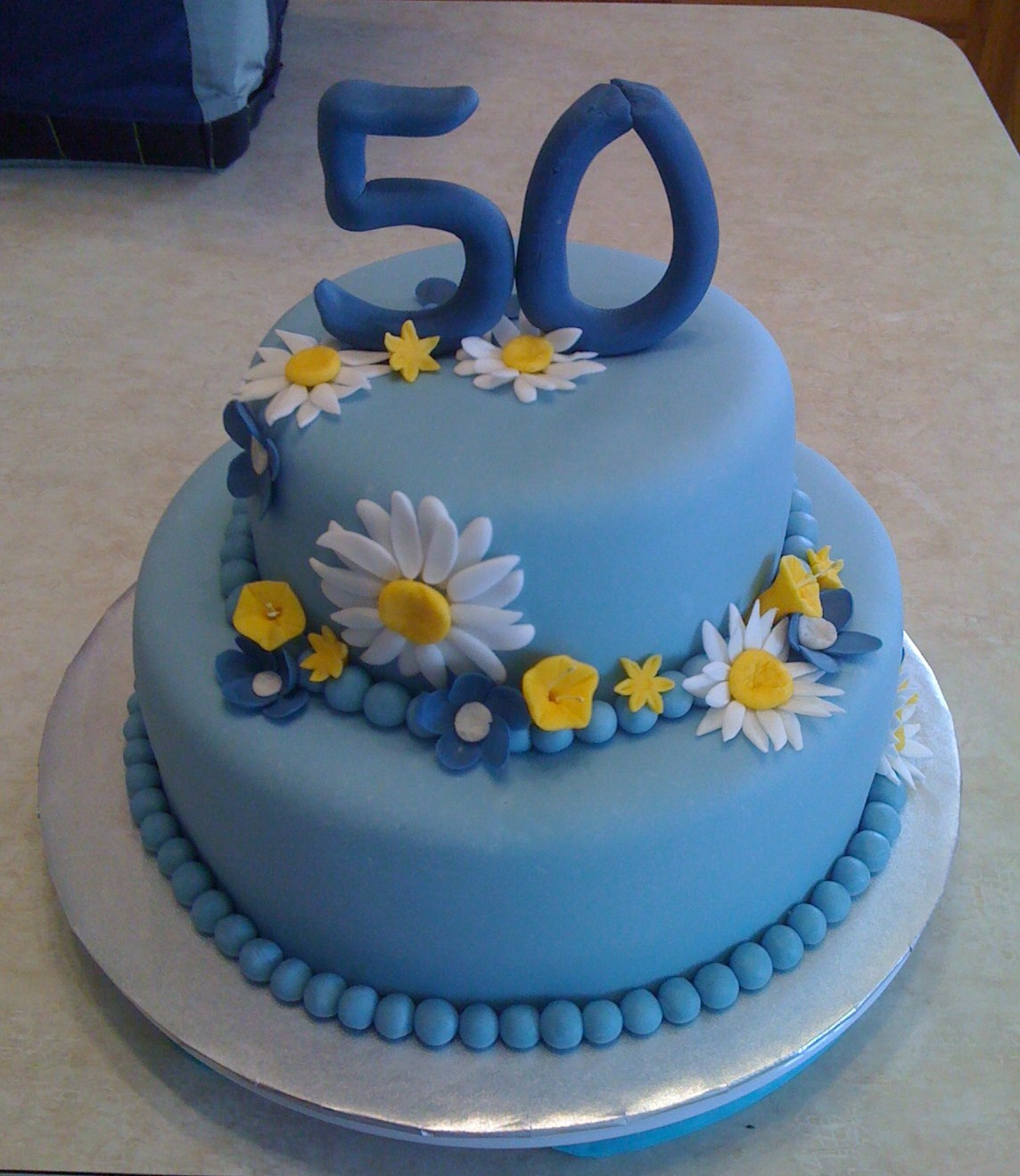 50th Birthday Cake Images
 50th Birthday Daisy Cake