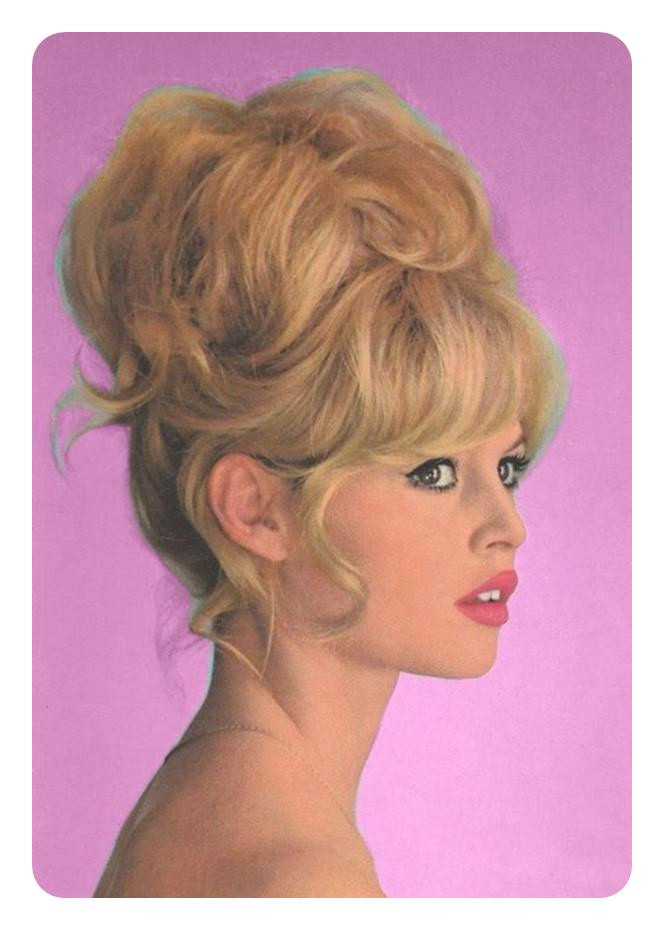 70S Updo Hairstyles
 102 Iconic 70 s Hairstyles To Rock Out This Year