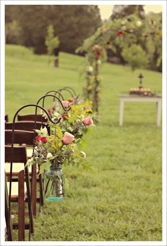 Aisle Decorations For Outdoor Wedding
 Aisle Flowers For Outdoor Wedding
