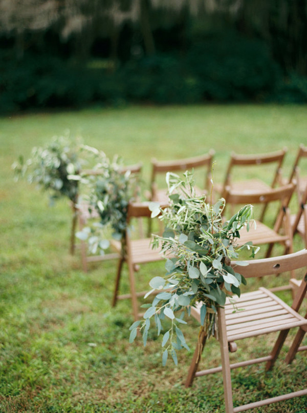 Aisle Decorations For Outdoor Wedding
 11 Creative Ways To Use Greenery In Your Wedding