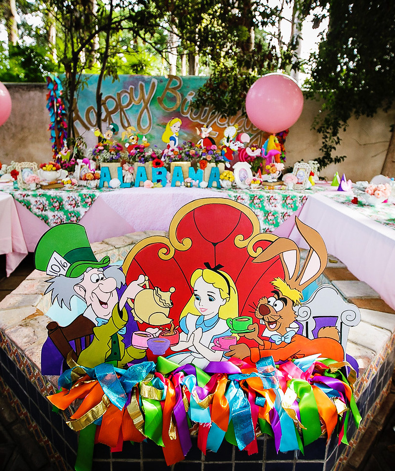 Alice In Wonderland Birthday Decorations
 Alice in Wonderland Birthday Party