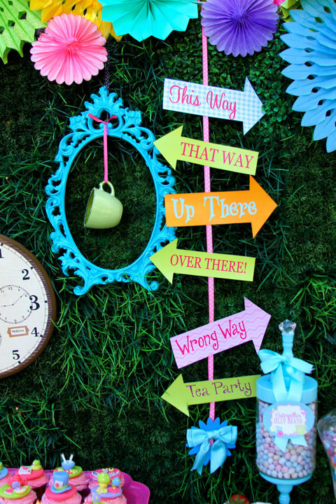 Alice In Wonderland Decorations DIY
 The best DIY Alice in Wonderland tea party ideas on a