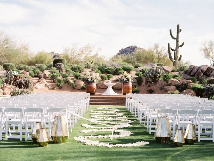 Arizona Wedding Venues
 6 Outdoor Wedding Venues in Arizona with Sick Desert Views