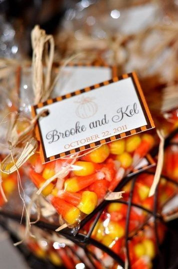 Autumn Wedding Favors
 Fall Wedding Favors 24 Original and Affordable Ideas You