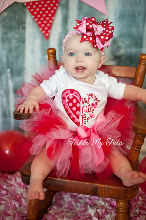 Baby First Valentine Day Gift
 Baby’s First Valentine’s Day Outfit BabyCare Mag