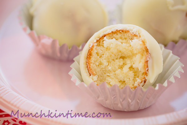 Babycake Cake Pop Recipes
 Easy Vanilla Cake Pops Recipe for Babycakes Cake Pops Maker