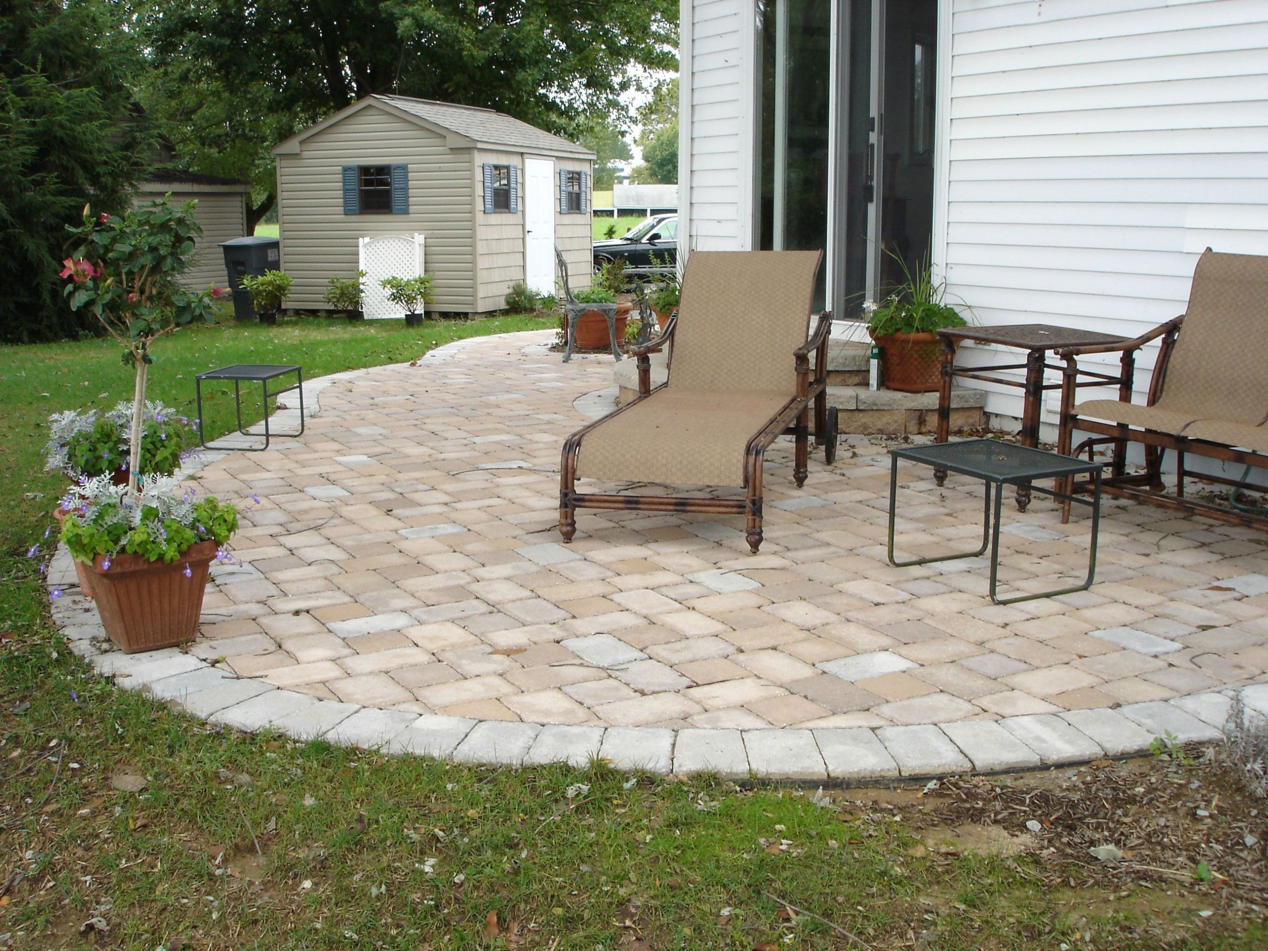 Backyard Paving Ideas
 Paver Patio Ideas with Useful Function in Stylish Designs