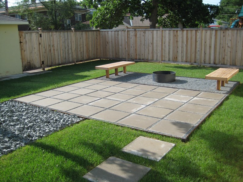 Backyard Paving Ideas
 10 Paver Patios That Add Dimension and Flair to the Yard