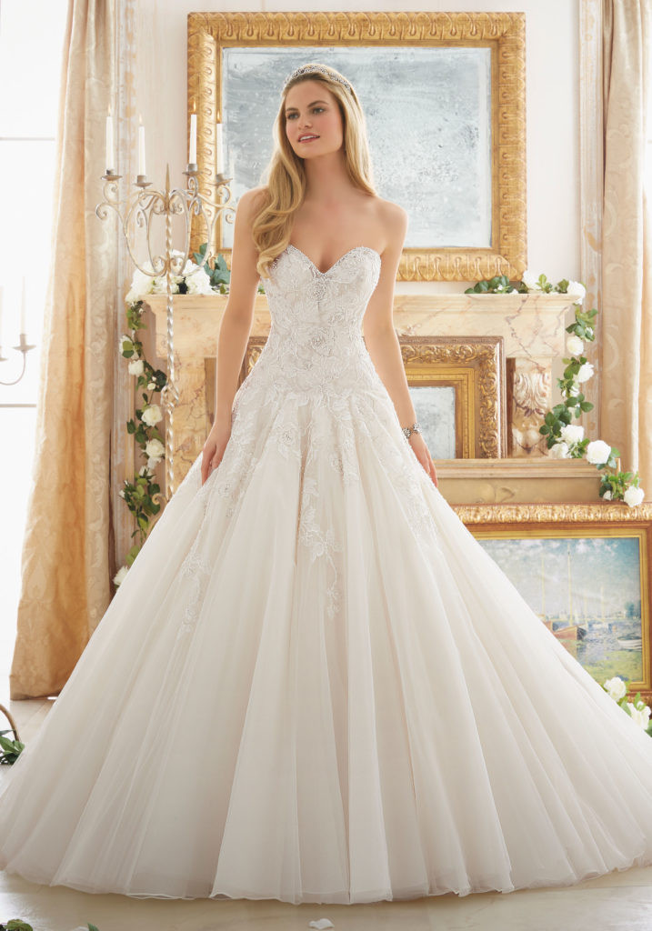 Ball Gown Wedding Dresses
 Dreamy Ball Gown Wedding Gown Style 2877