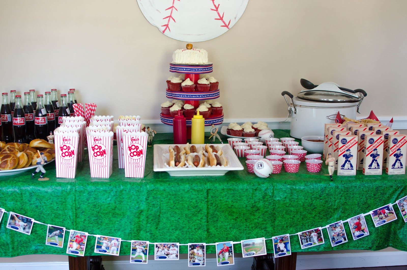 Baseball Themed Birthday Party Ideas
 Pink Parsley Smith s Rookie of the Year Birthday Party