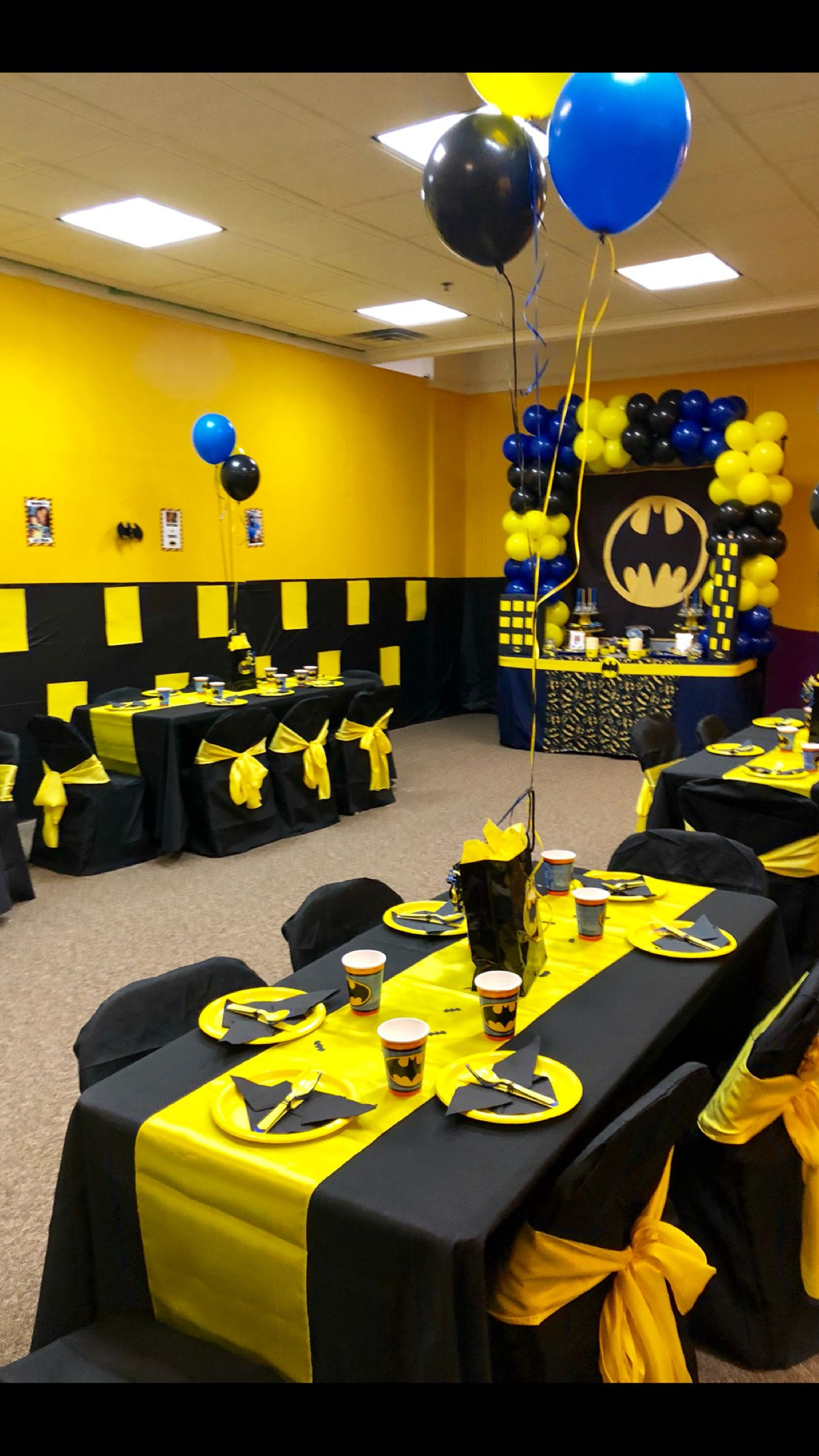 Batman Birthday Party Decorations
 Batman party