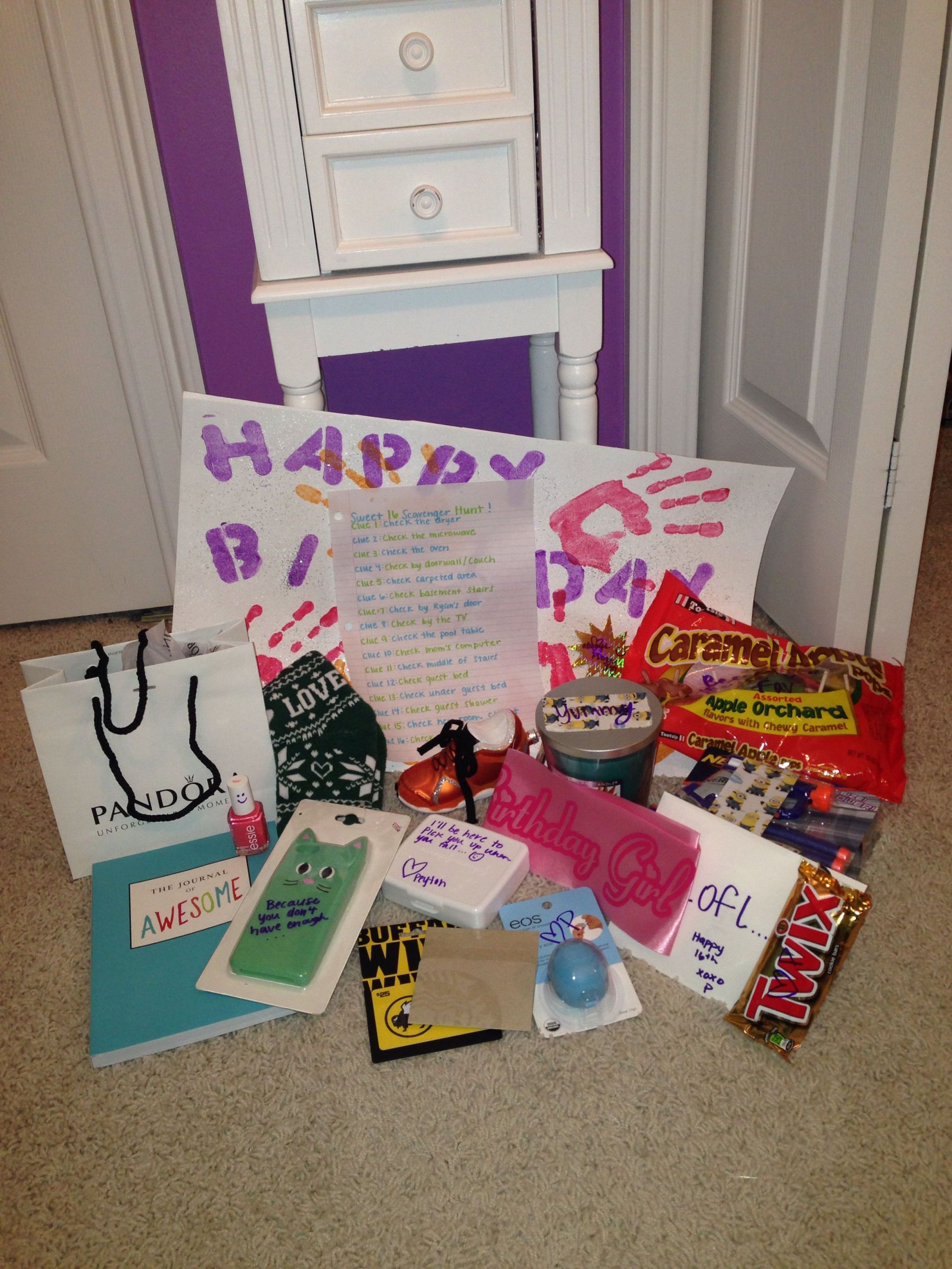 Bday Gift Ideas For Best Friend
 Scavenger hunt I did for my best friend s 16th birthday
