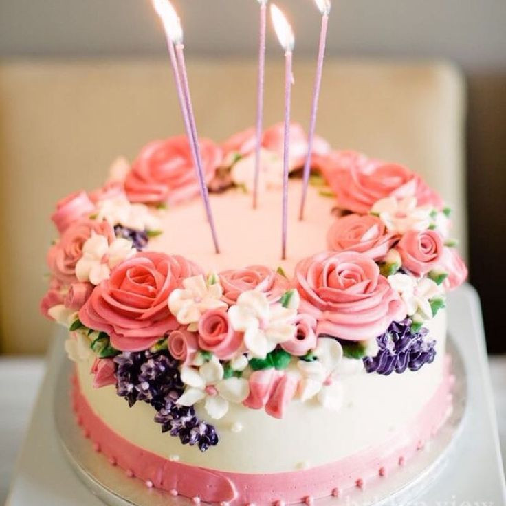 Beautiful Birthday Cakes Images
 Beautiful Birthday Cakes with Favorable Accent