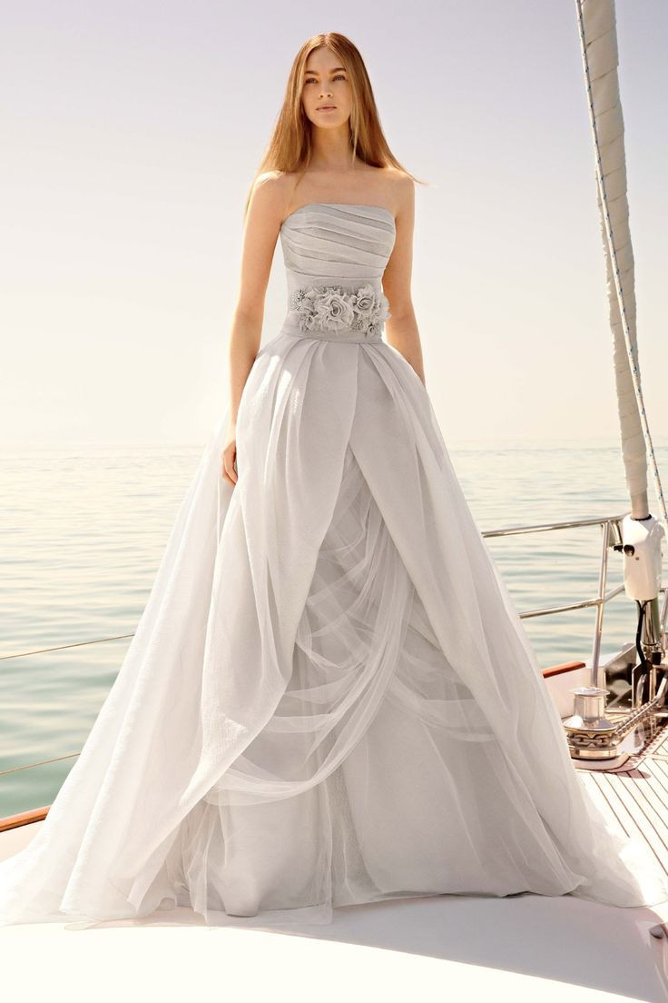 Best Wedding Dress Designers
 12 Stunning Designer Wedding Dresses – BestBride101