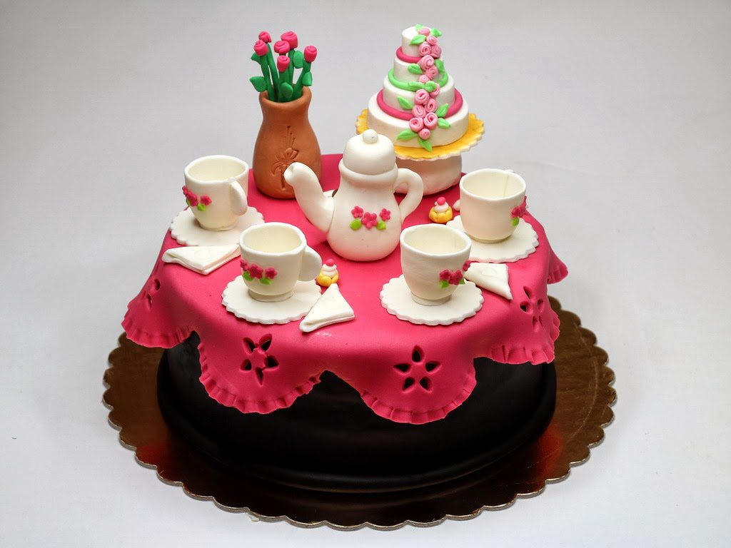 Birthday Cakes For Ladies
 Happy Birthday cake for women – pictures