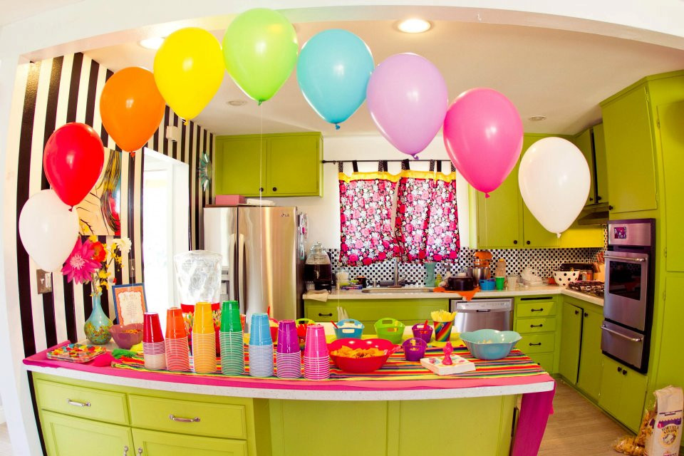 Birthday Decor
 Moms face increasing birthday party DIY stress study