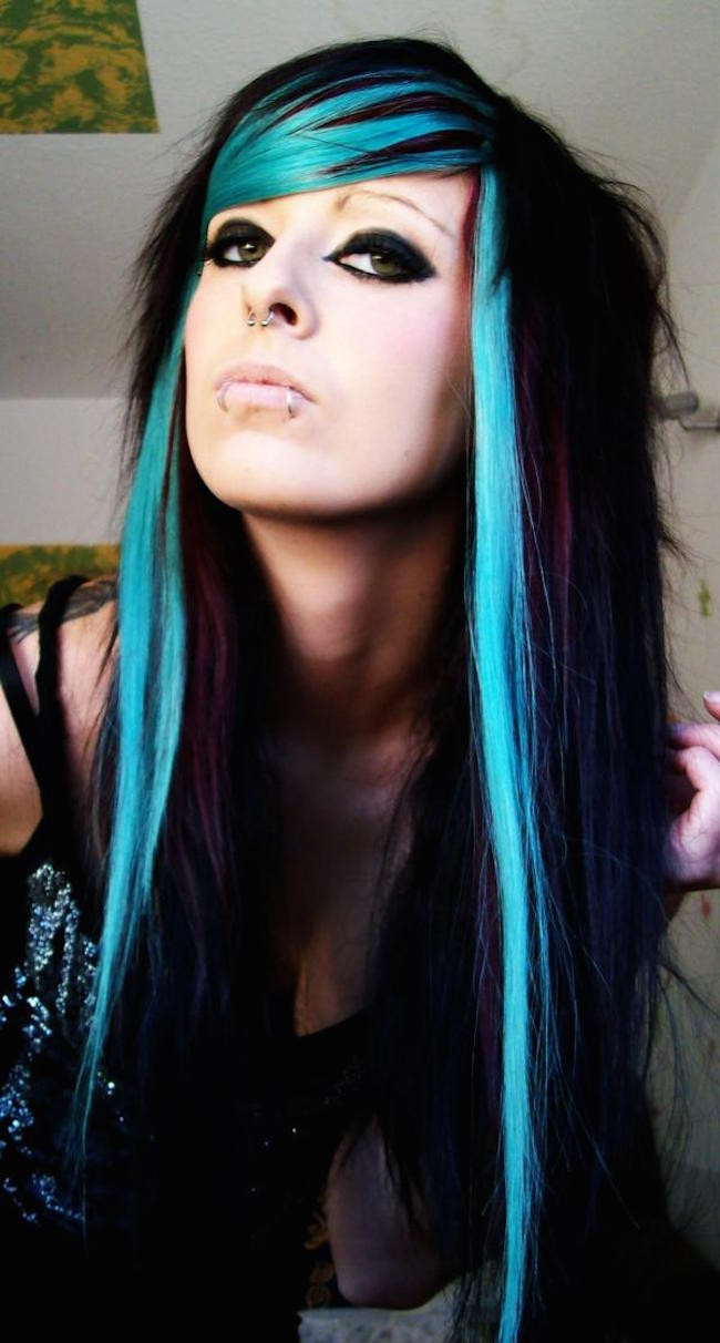 Black And Blue Hairstyles
 20 Emo Hairstyles for Girls Feed Inspiration