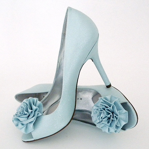 Blue Wedding Shoes For Bride
 A Wedding Addict Glamorous Tiffany Blue Wedding Shoes