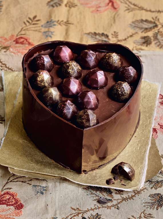 Box Chocolate Cake Recipes
 Heart shaped Chocolate Box Cake The Happy Foo