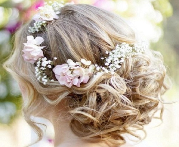 Bridal Hairstyles For Beach Wedding
 Stunning Beach Wedding Hairstyle Ideas SHE SAID